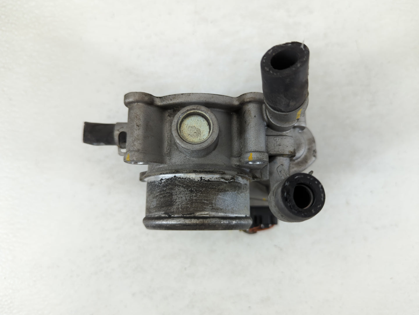 2017-2020 Hyundai Elantra Throttle Body P/N:35100-2B340 Fits Fits 2015 2016 2017 2018 2019 2020 2021 2022 OEM Used Auto Part