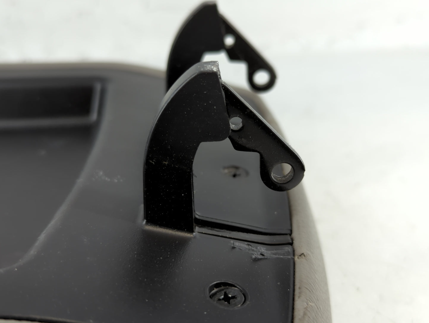 2018 Hyundai Elantra Center Console Armrest Cover Lid Grey - Oemusedautoparts1.com
