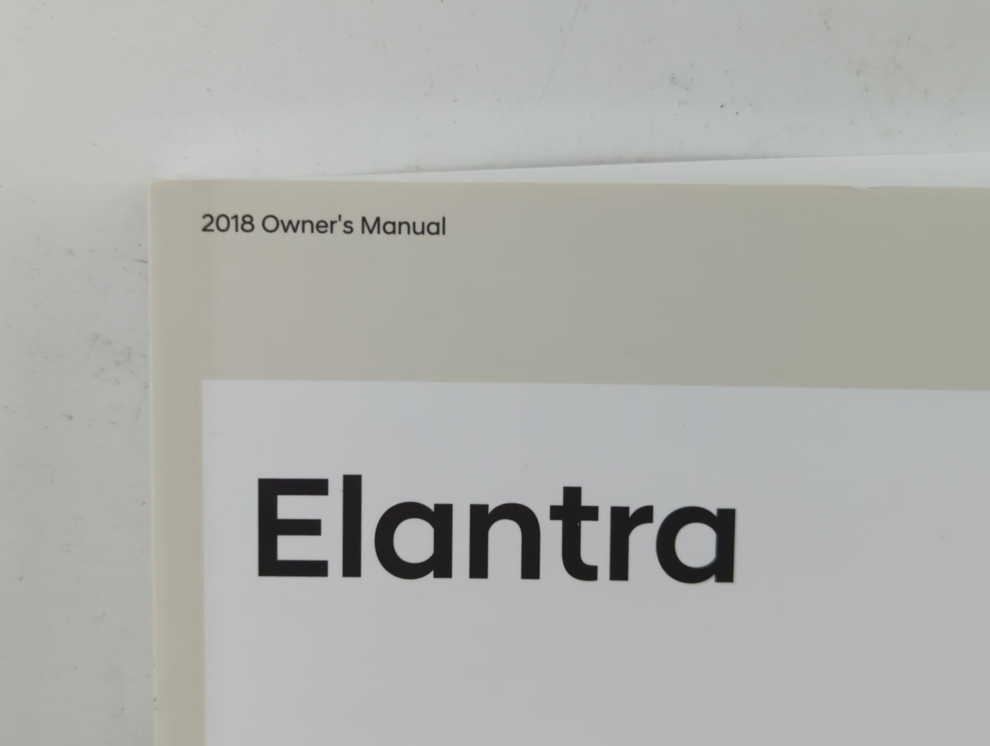 2018 Hyundai Elantra Owners Manual Book Guide P/N:JF30-EU83I OEM Used Auto Parts - Oemusedautoparts1.com