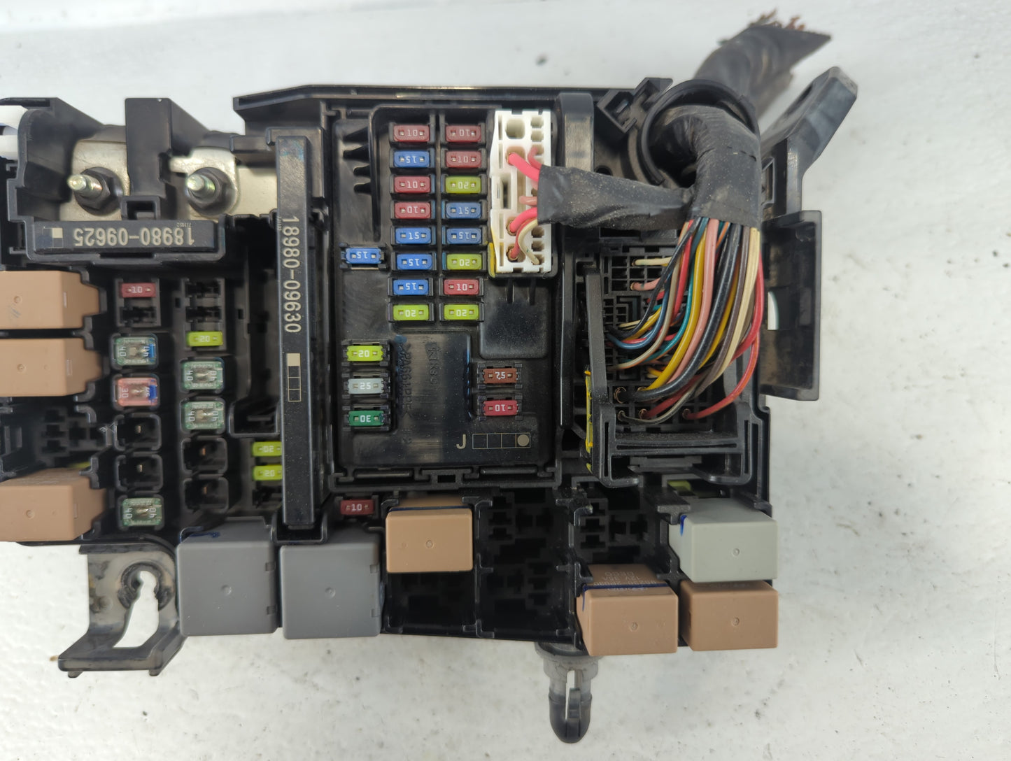 2018 Hyundai Elantra Fusebox Fuse Box Panel Relay Module P/N:1712210768 91956-F2022 Fits OEM Used Auto Parts - Oemusedautopa