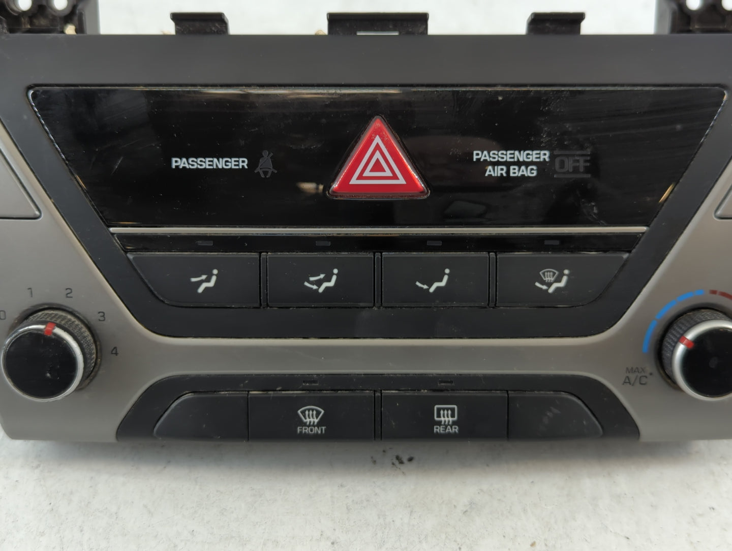 2017-2018 Hyundai Elantra Climate Control Module Temperature AC/Heater Replacement P/N:97250 L20624X Fits Fits 2017 2018 OEM