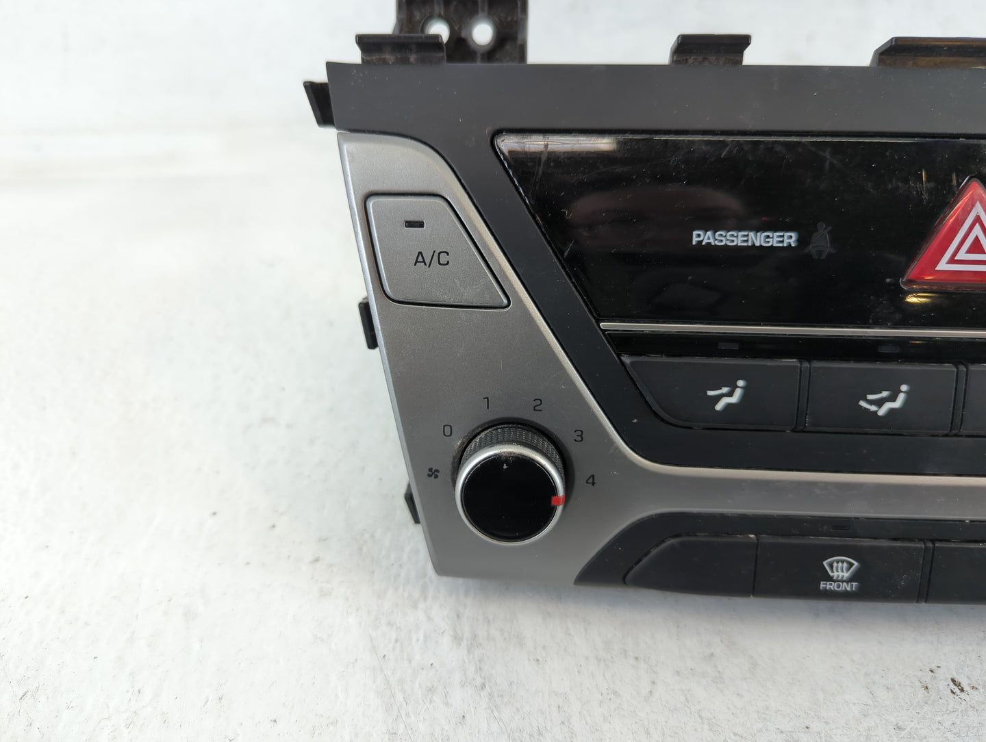 2017-2018 Hyundai Elantra Climate Control Module Temperature AC/Heater Replacement P/N:97250-F20624X Fits Fits 2017 2018 OEM