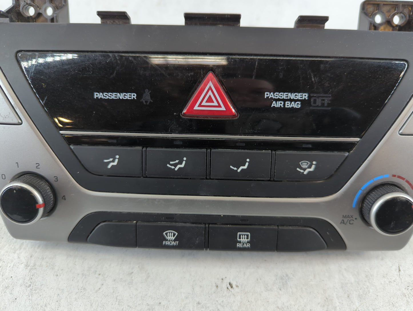 2017-2018 Hyundai Elantra Climate Control Module Temperature AC/Heater Replacement P/N:97250-F20624X Fits Fits 2017 2018 OEM