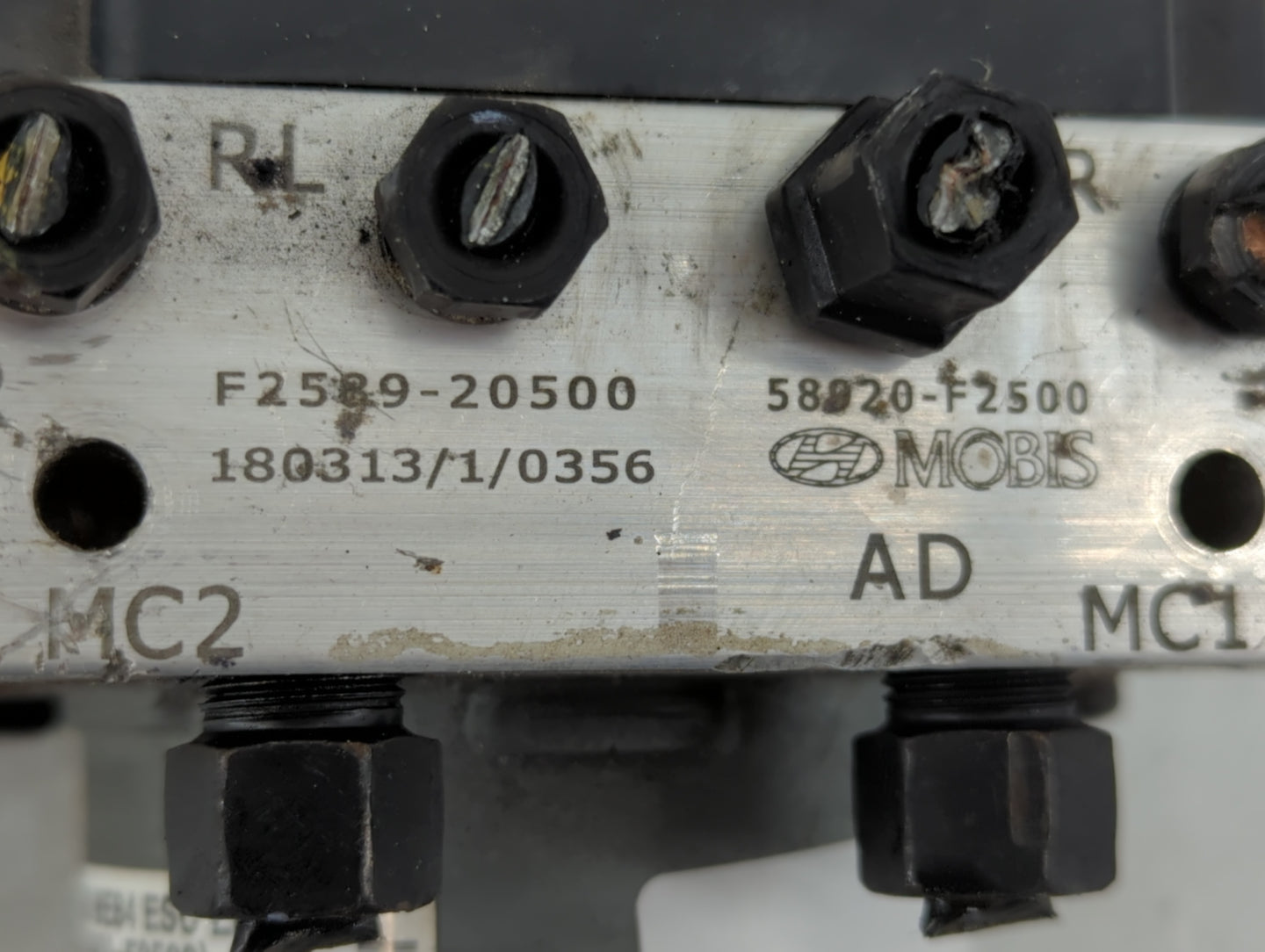 2017-2019 Hyundai Elantra ABS Pump Control Module Replacement P/N:58920-F2500 F2589-20500 Fits Fits 2017 2018 2019 OEM Used 