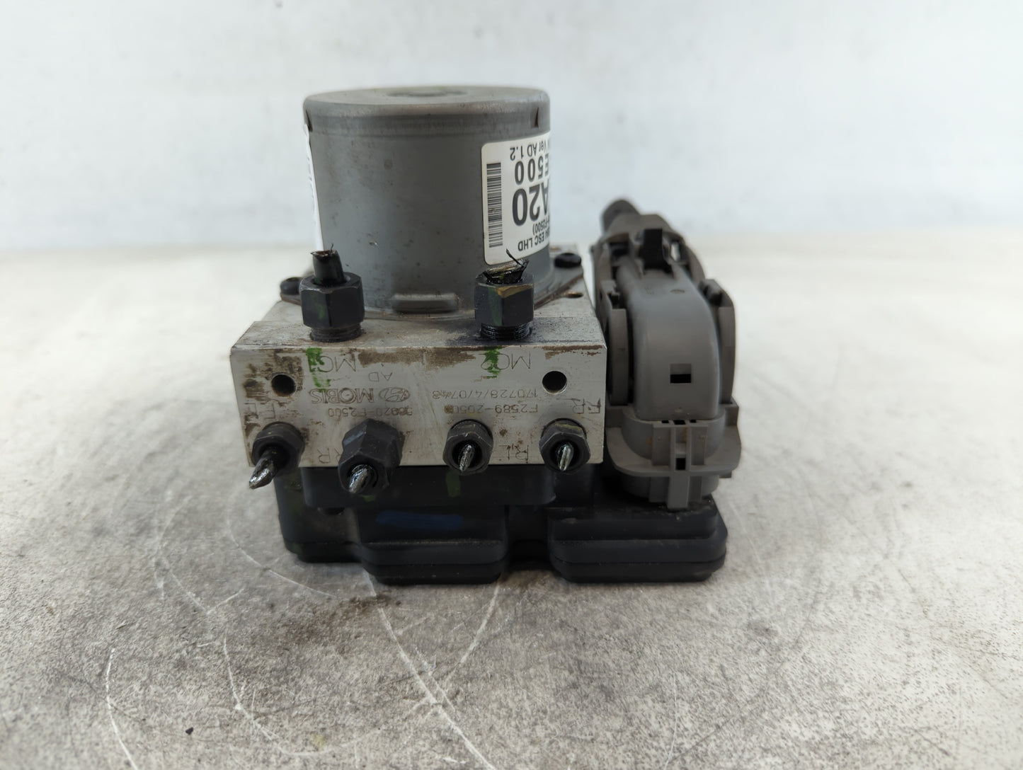 2017-2019 Hyundai Elantra ABS Pump Control Module Replacement P/N:58900-F2500 Fits Fits 2017 2018 2019 OEM Used Auto Parts -