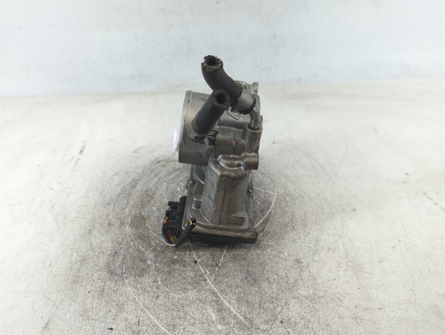 2011-2020 Hyundai Elantra Throttle Body P/N:5323 05U08 35100-2E000 Fits OEM Used Auto Parts - Oemusedautoparts1.com
