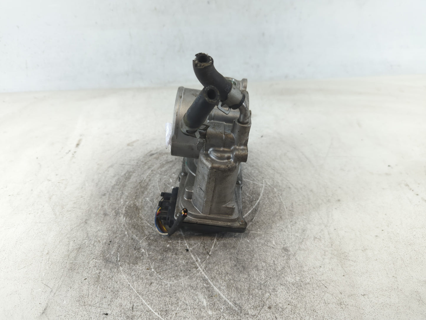 2011-2020 Hyundai Elantra Throttle Body P/N:5323 05U08 35100-2E000 Fits OEM Used Auto Parts - Oemusedautoparts1.com