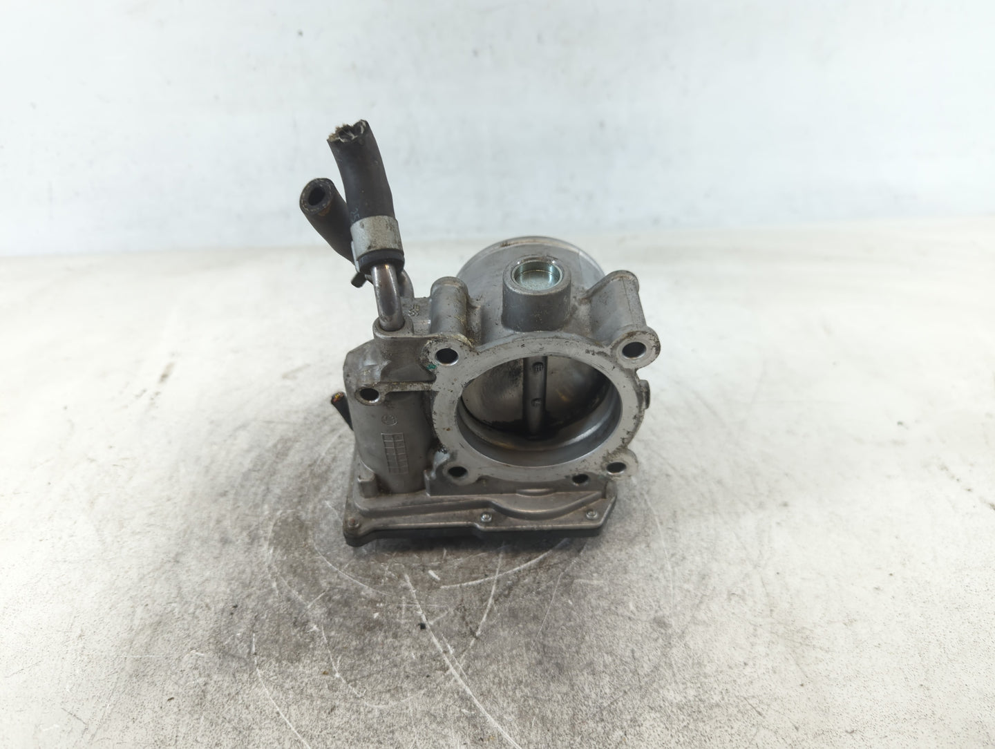 2011-2020 Hyundai Elantra Throttle Body P/N:5323 05U08 35100-2E000 Fits OEM Used Auto Parts - Oemusedautoparts1.com