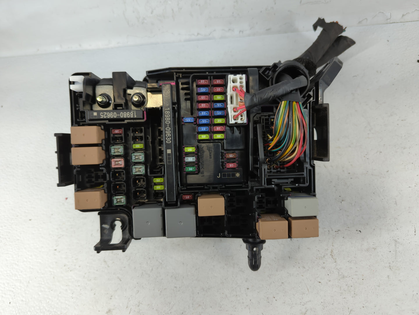 2018 Hyundai Elantra Fusebox Fuse Box Panel Relay Module P/N:91956-F2022 Fits OEM Used Auto Parts - Oemusedautoparts1.com