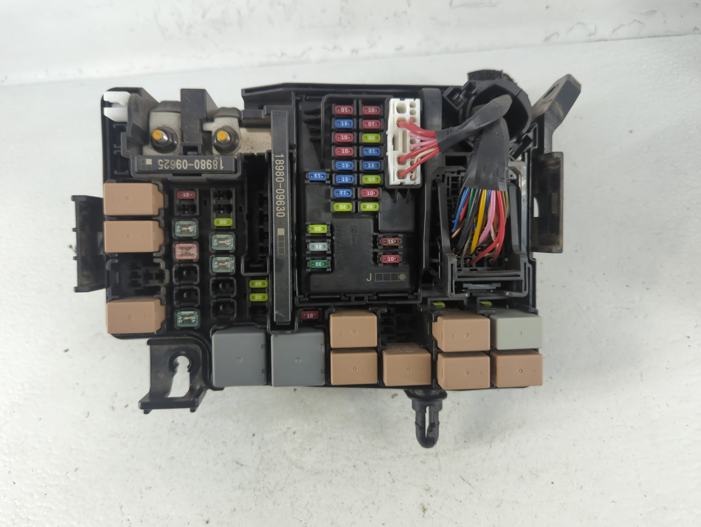 2018 Hyundai Elantra Fusebox Fuse Box Panel Relay Module P/N:91203F2445C Fits OEM Used Auto Parts - Oemusedautoparts1.com