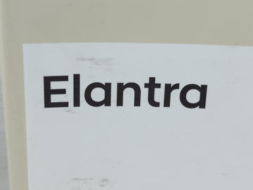 2018 Hyundai Elantra Owners Manual Book Guide P/N:IF2O-EC81F OEM Used Auto Parts
