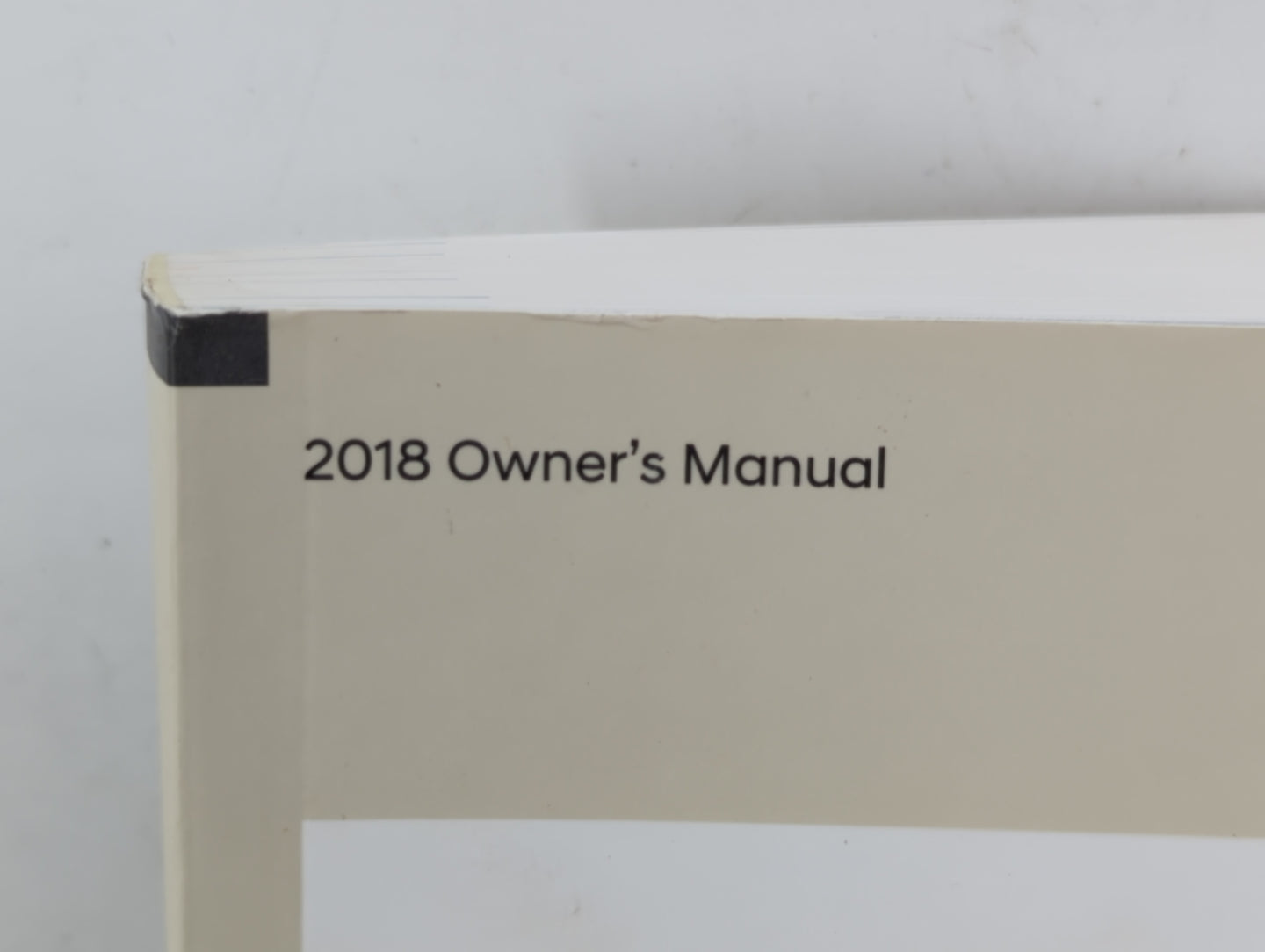 2018 Hyundai Elantra Owners Manual Book Guide P/N:IF2O-EC7NE OEM Used Auto Parts - Oemusedautoparts1.com