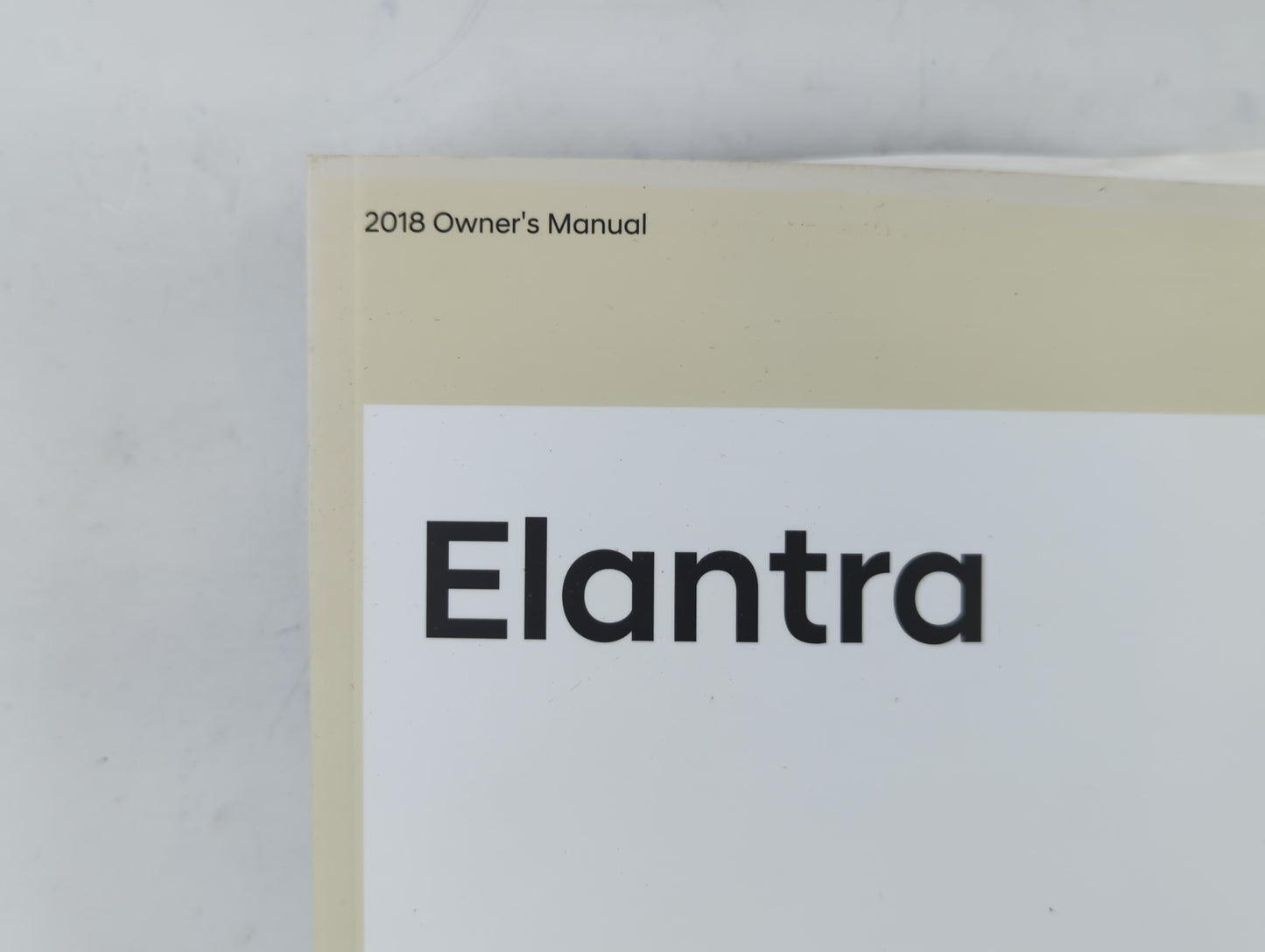 2018 Hyundai Elantra Owners Manual Book Guide P/N:JF3O-EU75B OEM Used Auto Parts - Oemusedautoparts1.com