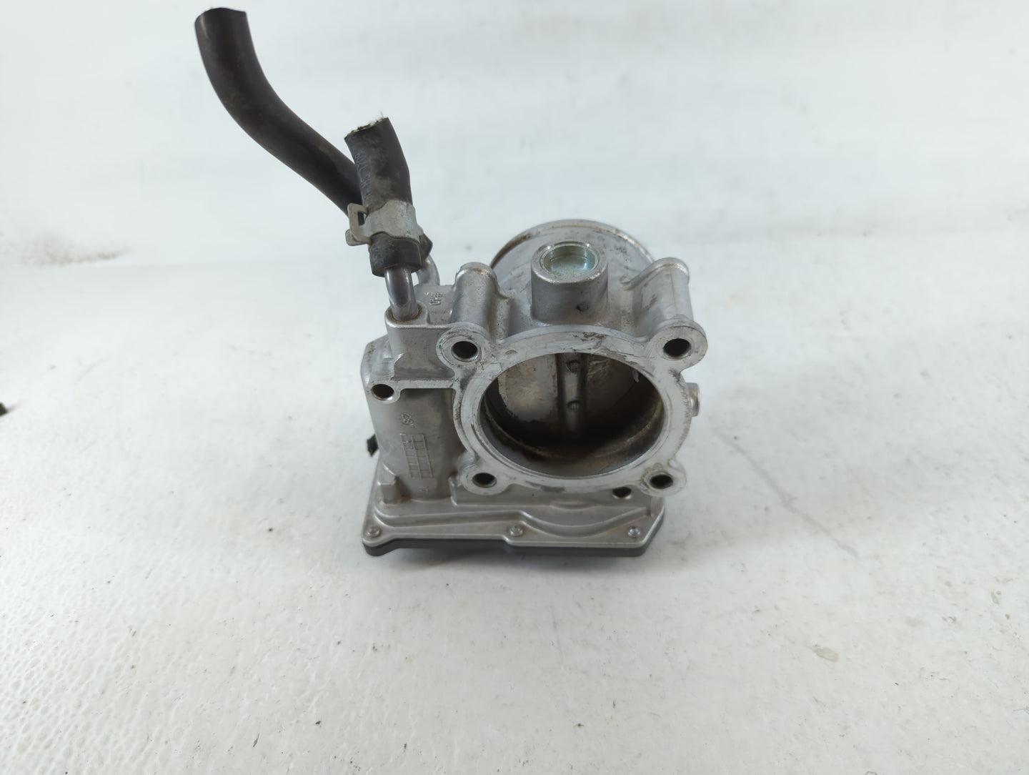 2011-2020 Hyundai Elantra Throttle Body P/N:35100-2E000 Fits Fits 2011 2012 2013 2014 2015 2016 2017 2018 2019 2020 2021 OEM