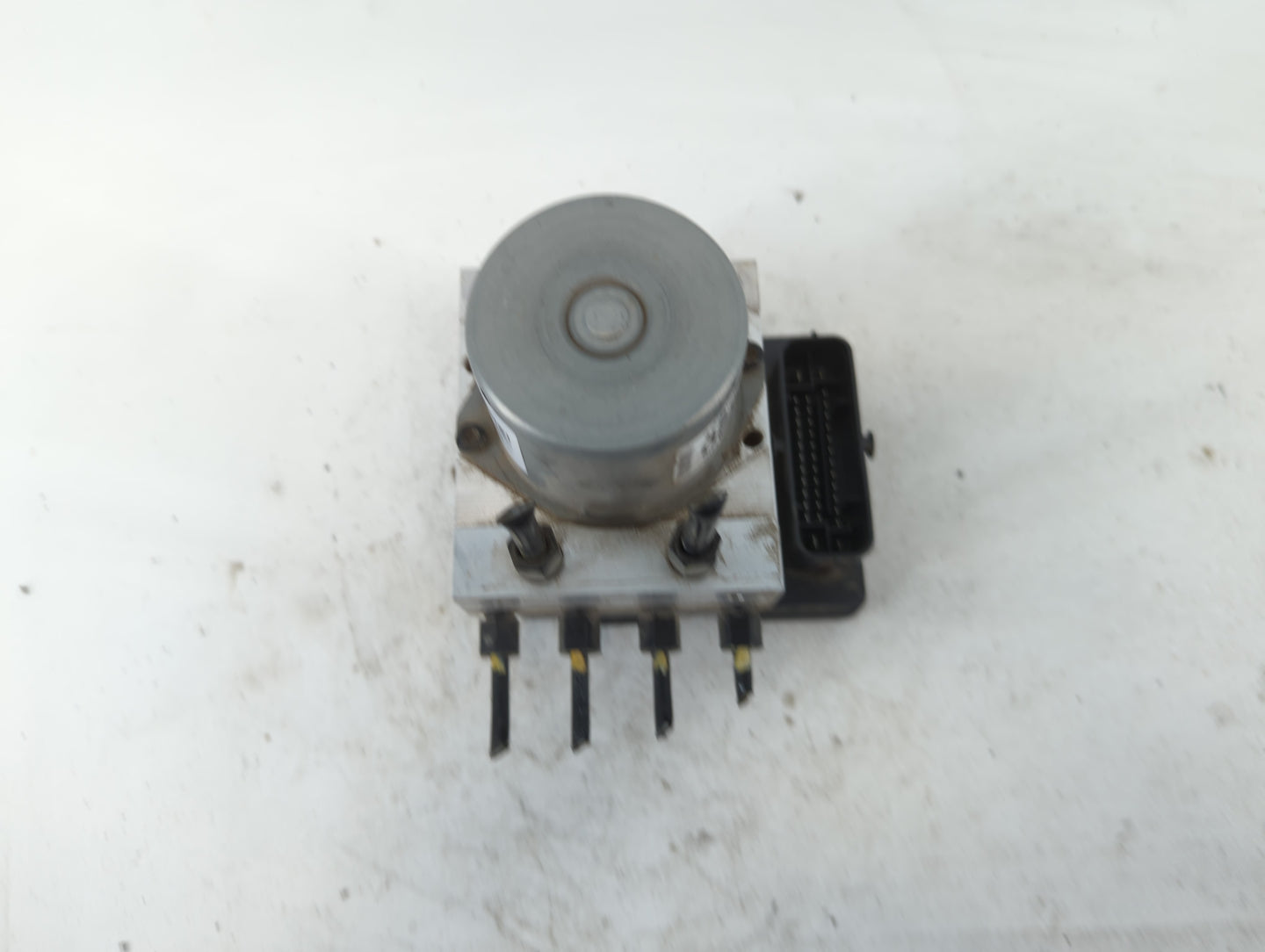 2018-2020 Hyundai Elantra ABS Pump Control Module Replacement P/N:58900-F2500 Fits Fits 2018 2019 2020 OEM Used Auto Parts -