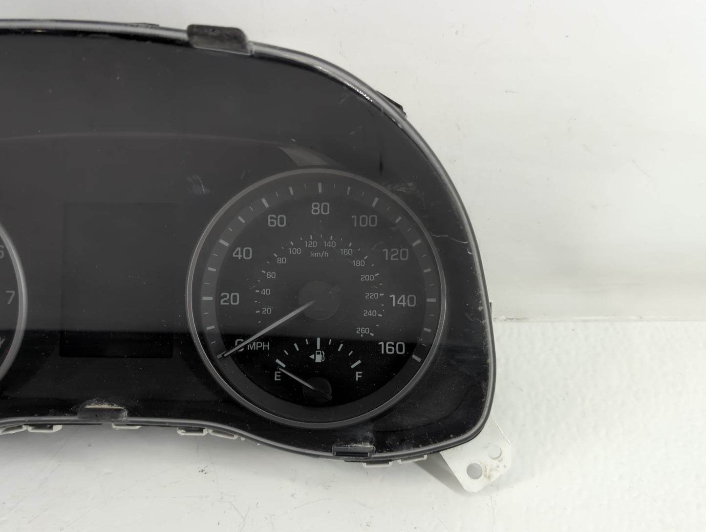 2017-2018 Hyundai Elantra Instrument Cluster Speedometer Gauges P/N:94011-F3012 Fits Fits 2017 2018 OEM Used Auto Parts - Oe
