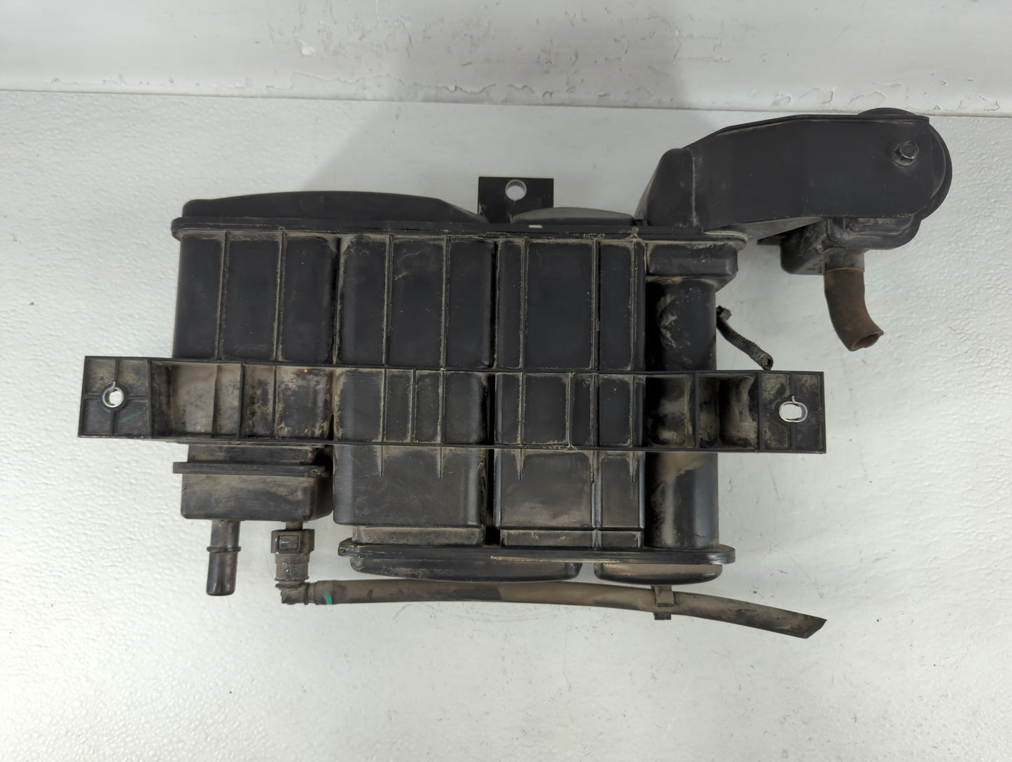 2018 Hyundai Elantra Fuel Vapor Charcoal Canister - Oemusedautoparts1.com