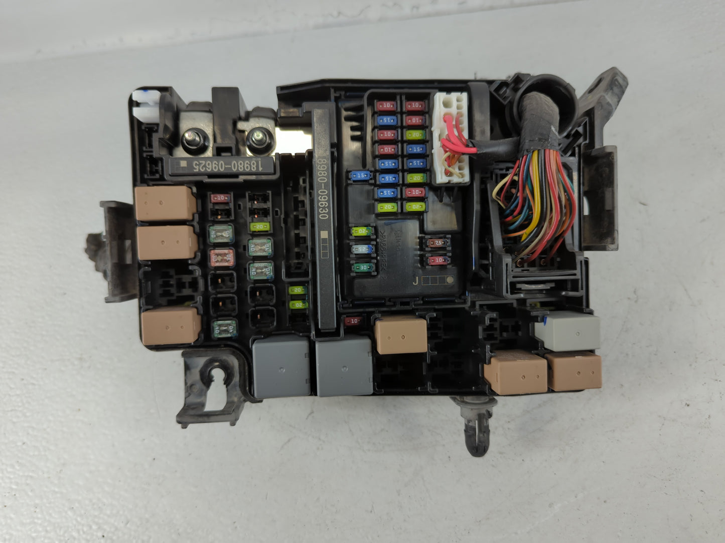 2018 Hyundai Elantra Fusebox Fuse Box Panel Relay Module P/N:91956-F2022 Fits OEM Used Auto Parts - Oemusedautoparts1.com