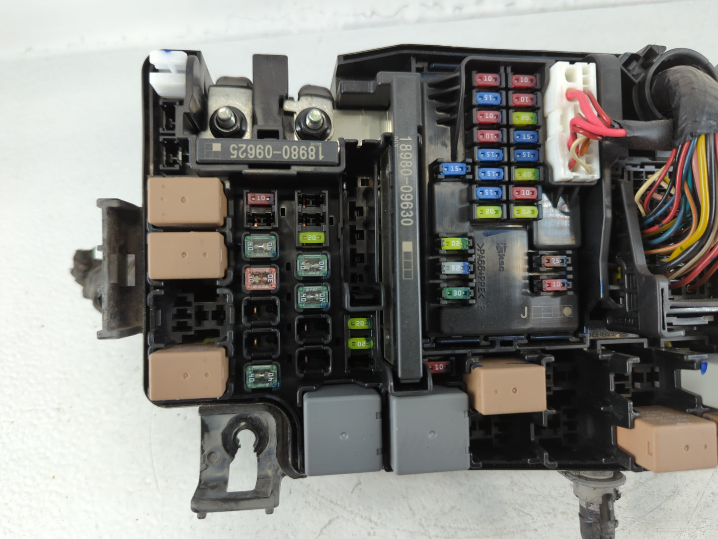 2018 Hyundai Elantra Fusebox Fuse Box Panel Relay Module P/N:91956-F2022 Fits OEM Used Auto Parts - Oemusedautoparts1.com
