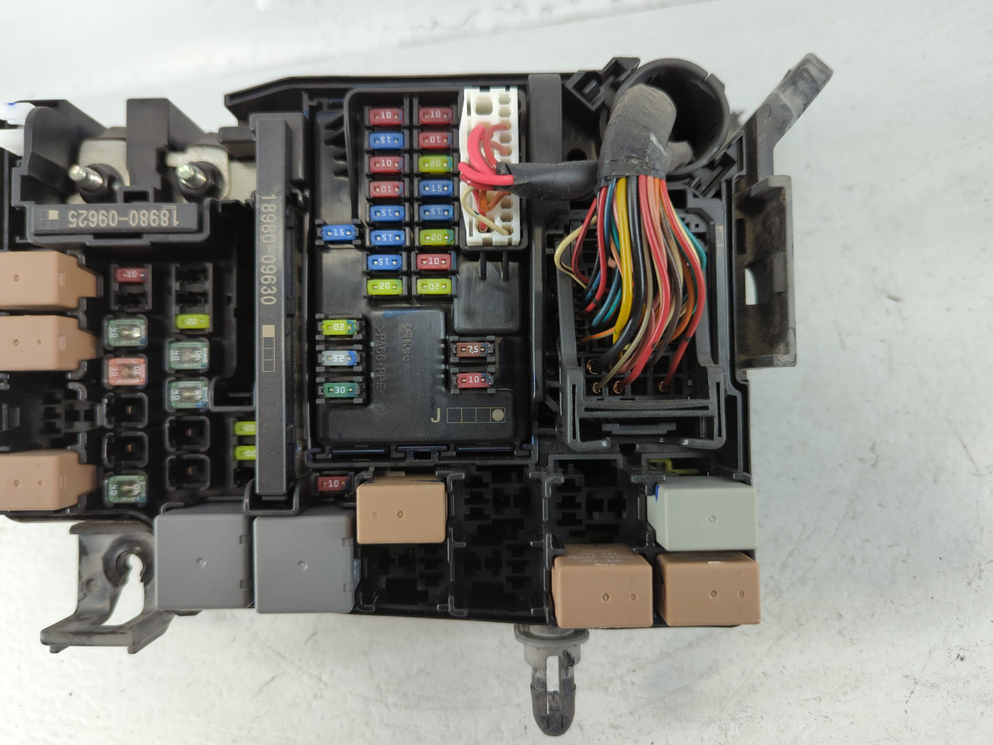 2018 Hyundai Elantra Fusebox Fuse Box Panel Relay Module P/N:91956-F2022 Fits OEM Used Auto Parts - Oemusedautoparts1.com