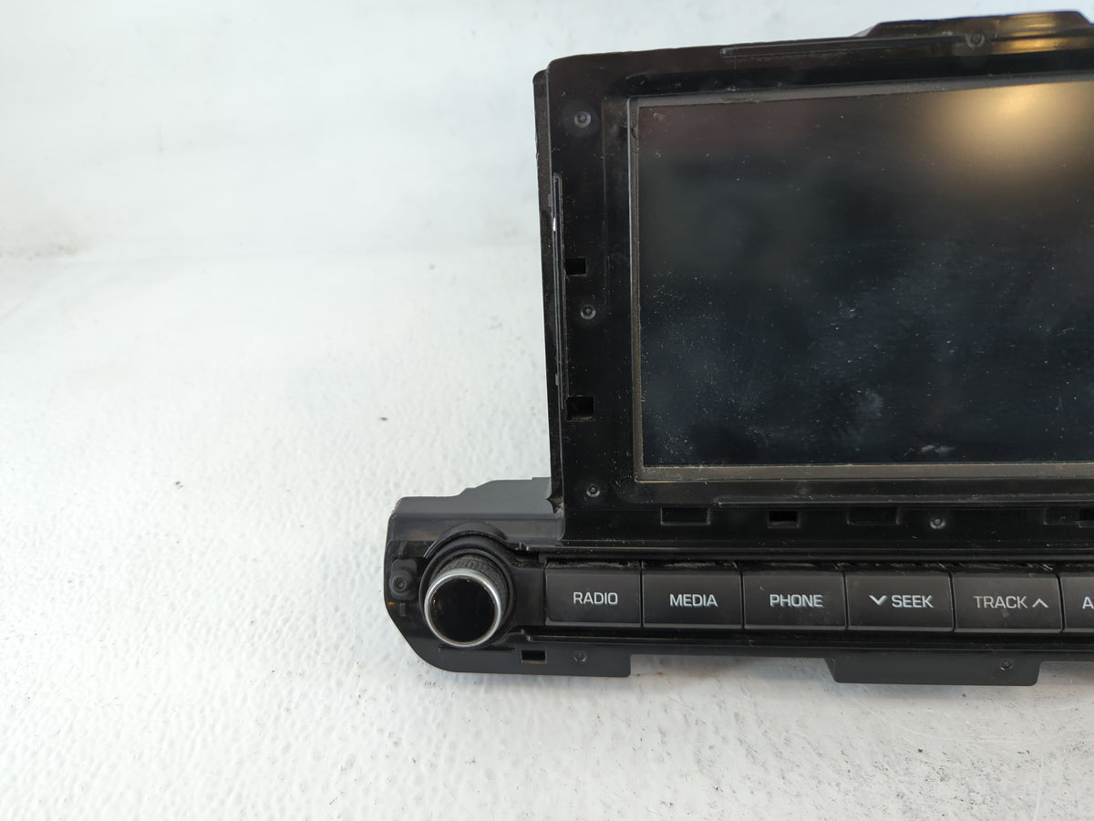 2017-2018 Hyundai Elantra Am Fm Cd Player Radio Receiver 720102 - Oemusedautoparts1.com