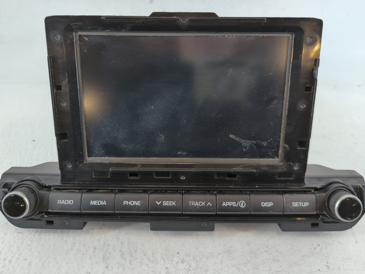 2017-2018 Hyundai Elantra Am Fm Cd Player Radio Receiver 720102 - Oemusedautoparts1.com