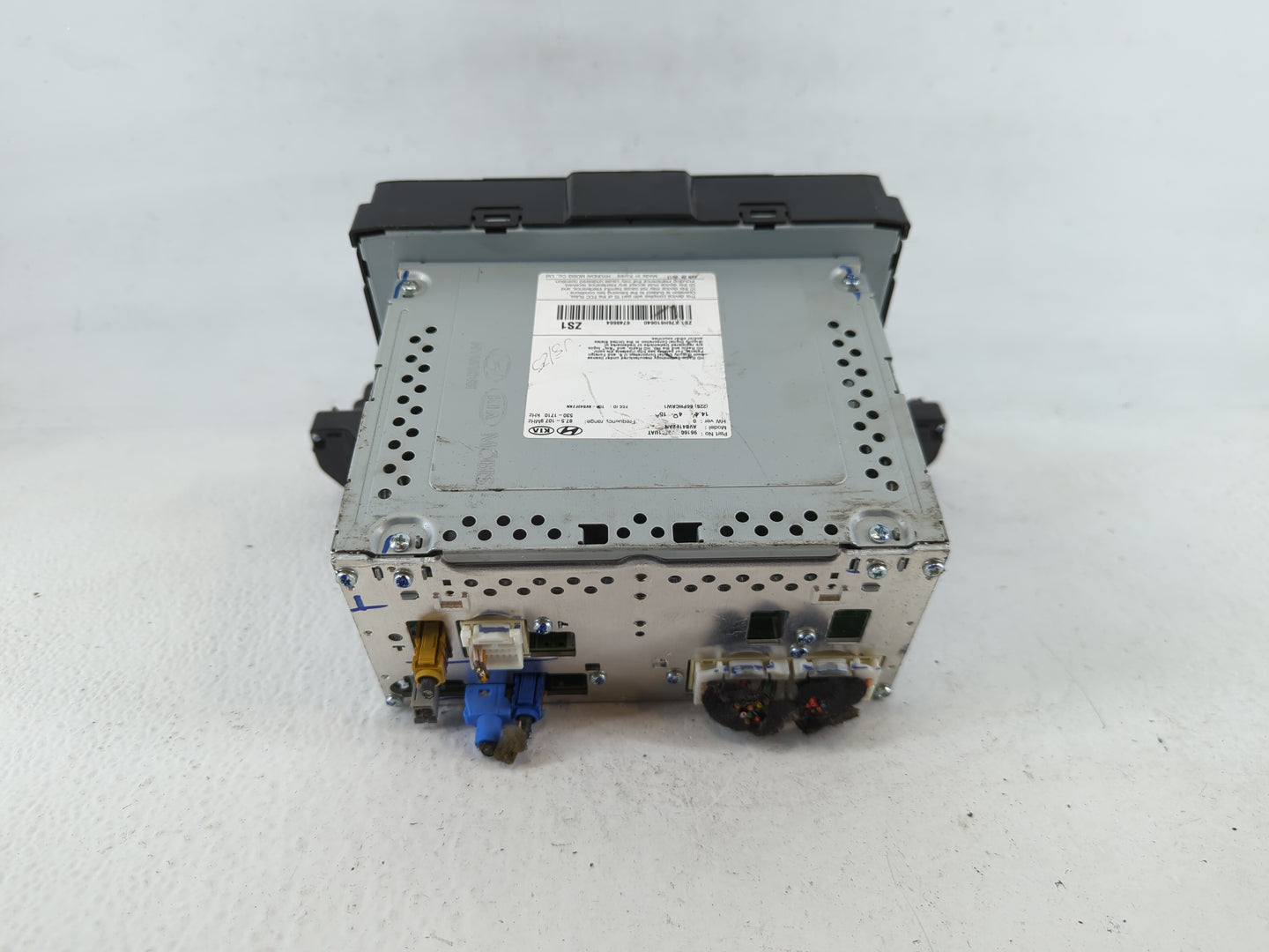 2017-2018 Hyundai Elantra Am Fm Cd Player Radio Receiver - Oemusedautoparts1.com