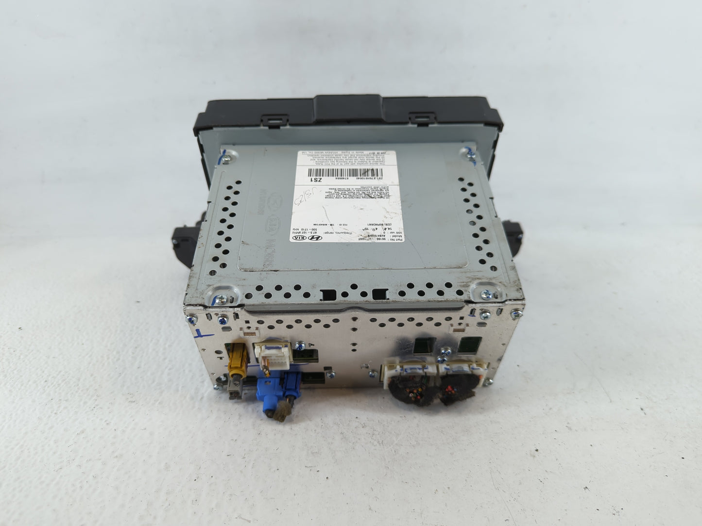 2017-2018 Hyundai Elantra Am Fm Cd Player Radio Receiver - Oemusedautoparts1.com