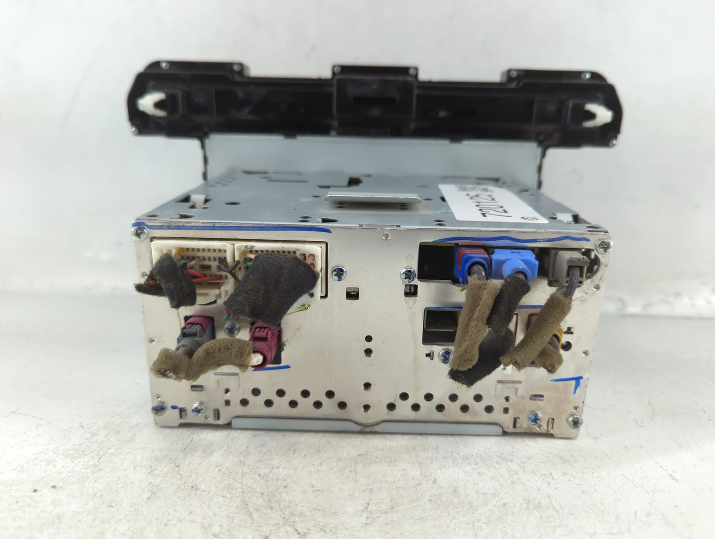 2017-2018 Hyundai Elantra Am Fm Cd Player Radio Receiver - Oemusedautoparts1.com