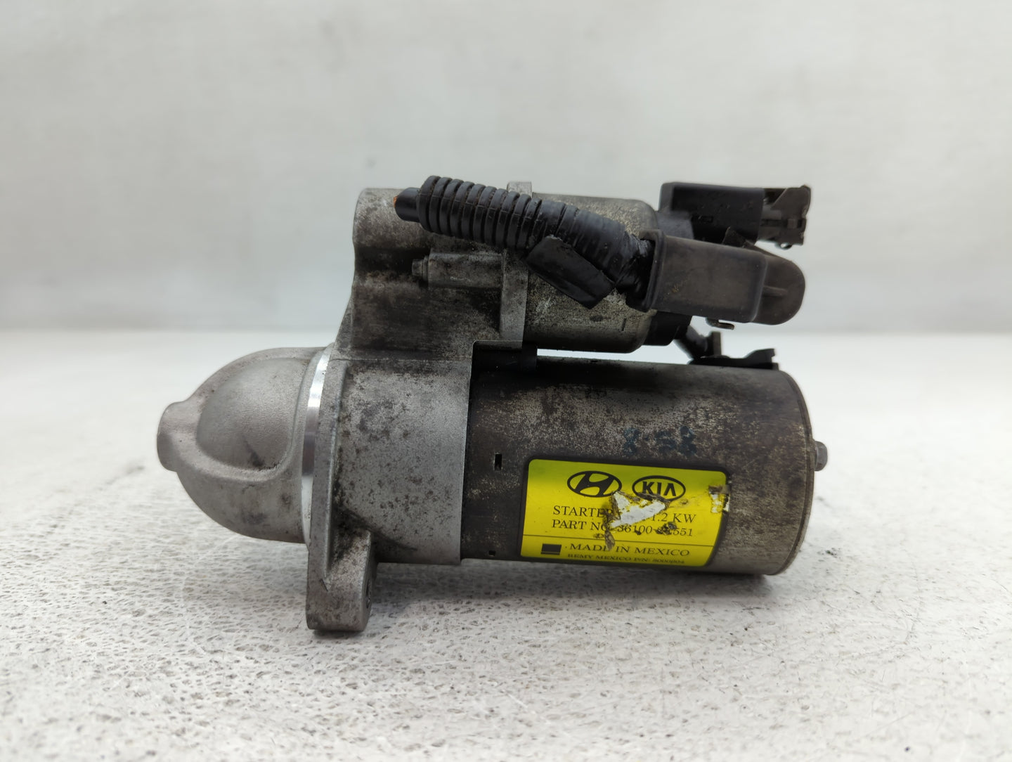 2018 Hyundai Elantra Car Starter Motor Solenoid OEM P/N:36100-2 8000604 Fits OEM Used Auto Parts - Oemusedautoparts1.com