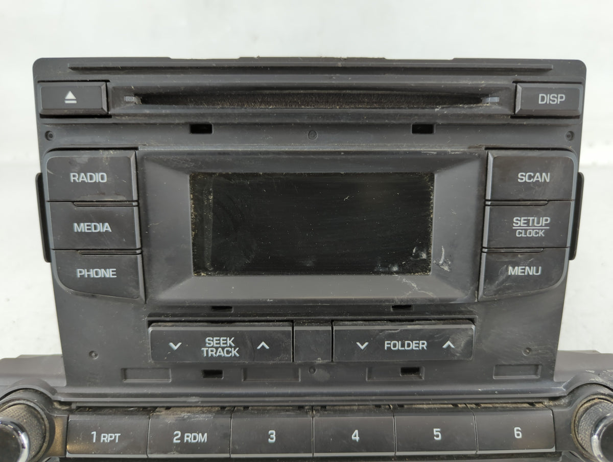 2017-2018 Hyundai Elantra Am Fm Cd Player Radio Receiver 726846 - Oemusedautoparts1.com