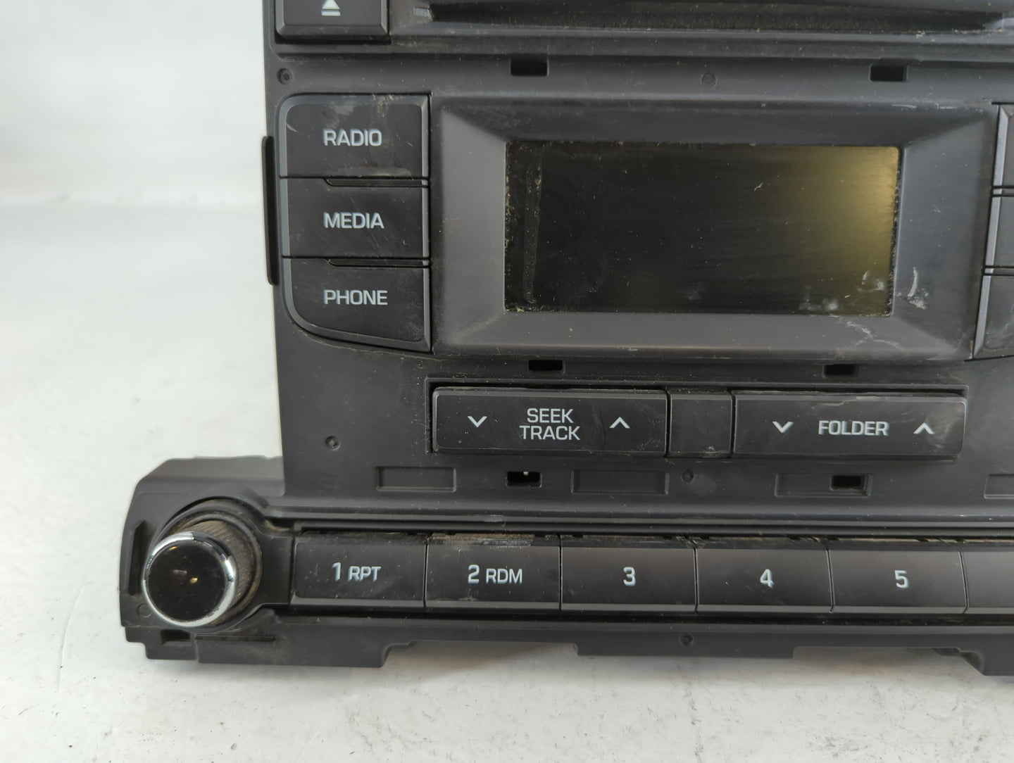 2017-2018 Hyundai Elantra Am Fm Cd Player Radio Receiver - Oemusedautoparts1.com