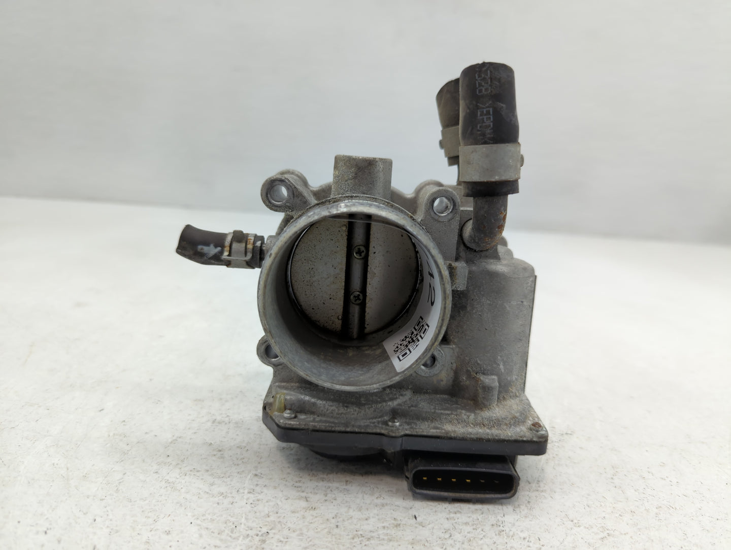 2017-2020 Hyundai Elantra Throttle Body P/N:35100-2B340 Fits Fits 2015 2016 2017 2018 2019 2020 2021 2022 OEM Used Auto Part