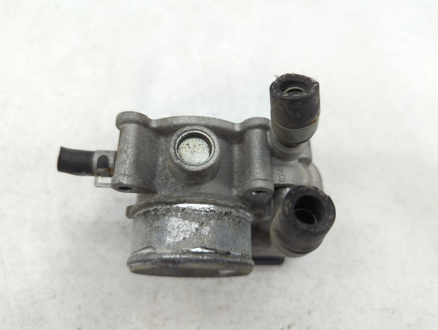 2017-2020 Hyundai Elantra Throttle Body P/N:35100-2B340 Fits Fits 2015 2016 2017 2018 2019 2020 2021 2022 OEM Used Auto Part