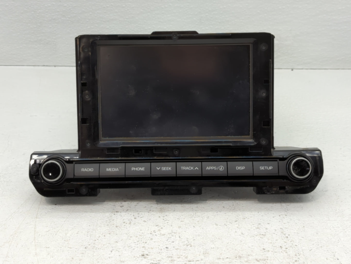 2017-2018 Hyundai Elantra Am Fm Cd Player Radio Receiver - Oemusedautoparts1.com