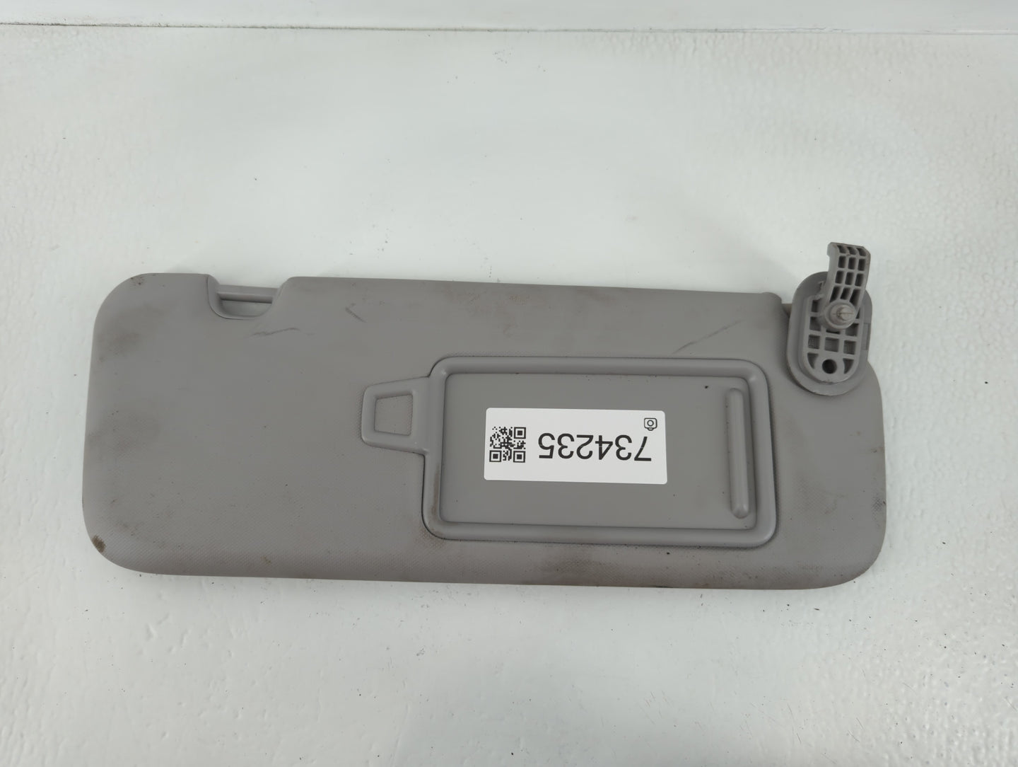 2017-2020 Hyundai Elantra Sun Visor Shade Replacement Passenger Right Mirror Fits Fits 2017 2018 2019 2020 OEM Used Auto Par