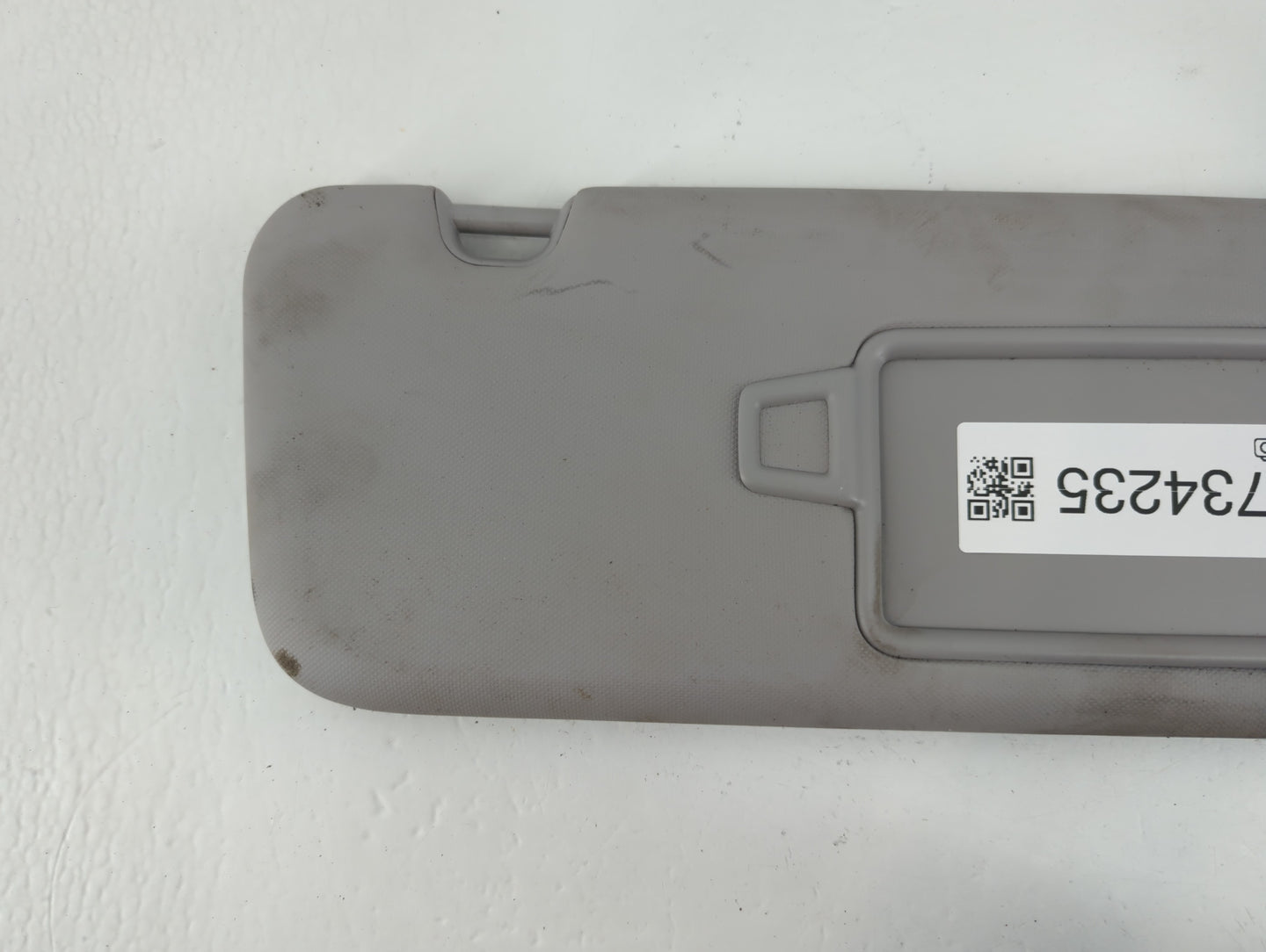 2017-2020 Hyundai Elantra Sun Visor Shade Replacement Passenger Right Mirror Fits Fits 2017 2018 2019 2020 OEM Used Auto Par