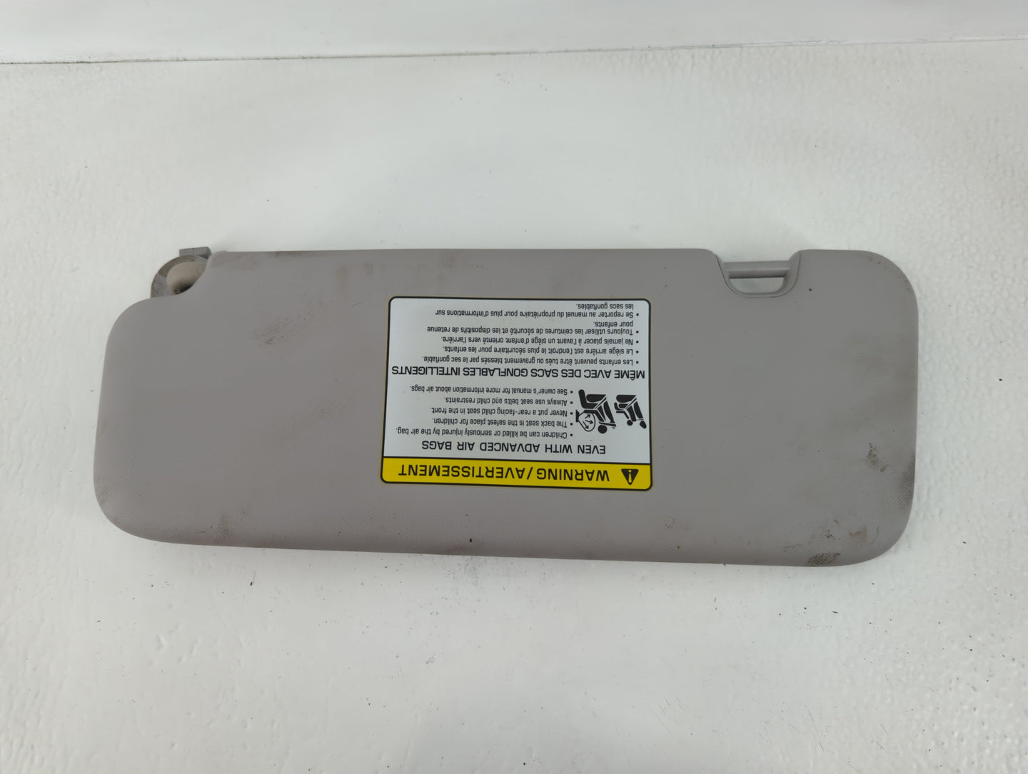 2017-2020 Hyundai Elantra Sun Visor Shade Replacement Passenger Right Mirror Fits Fits 2017 2018 2019 2020 OEM Used Auto Par