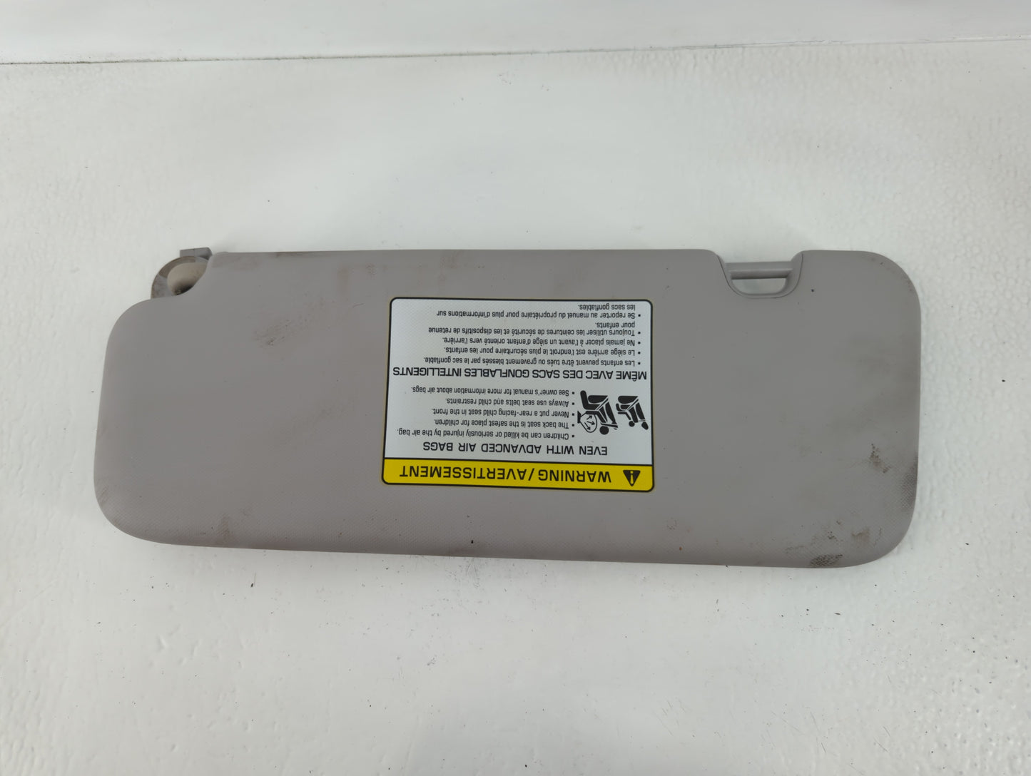2017-2020 Hyundai Elantra Sun Visor Shade Replacement Passenger Right Mirror Fits Fits 2017 2018 2019 2020 OEM Used Auto Par