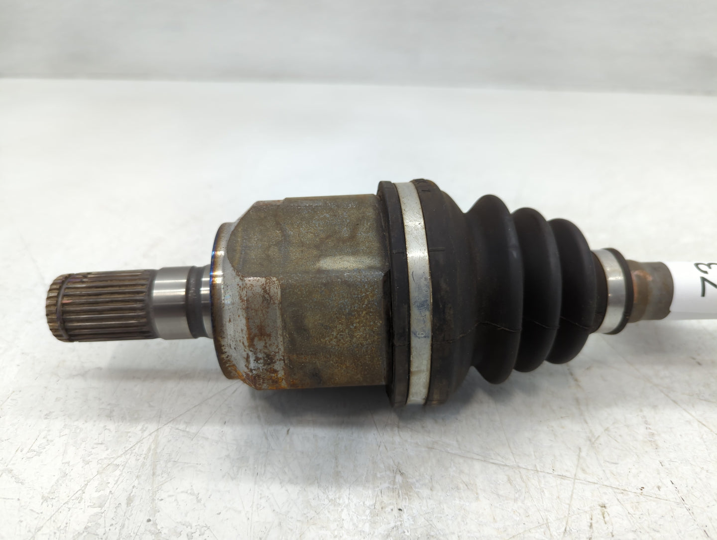 2017-2020 Hyundai Elantra Axle Shaft Front Driver Cv C/v - Oemusedautoparts1.com
