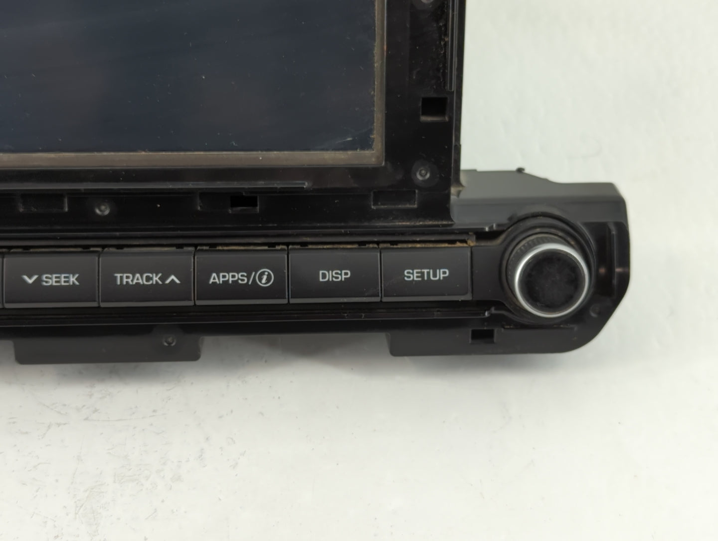 2017-2018 Hyundai Elantra Radio AM FM Cd Player Receiver Replacement P/N:96160-F2101UAT Fits Fits 2017 2018 OEM Used Auto Pa
