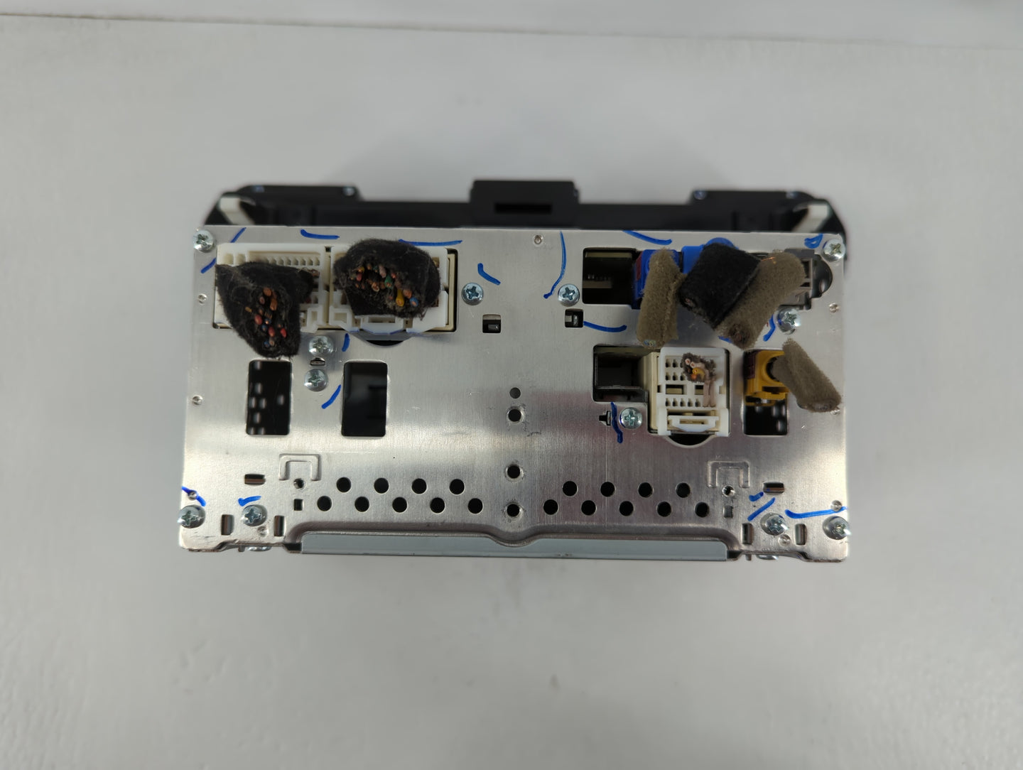 2017-2018 Hyundai Elantra Radio AM FM Cd Player Receiver Replacement P/N:96160-F2101UAT Fits Fits 2017 2018 OEM Used Auto Pa