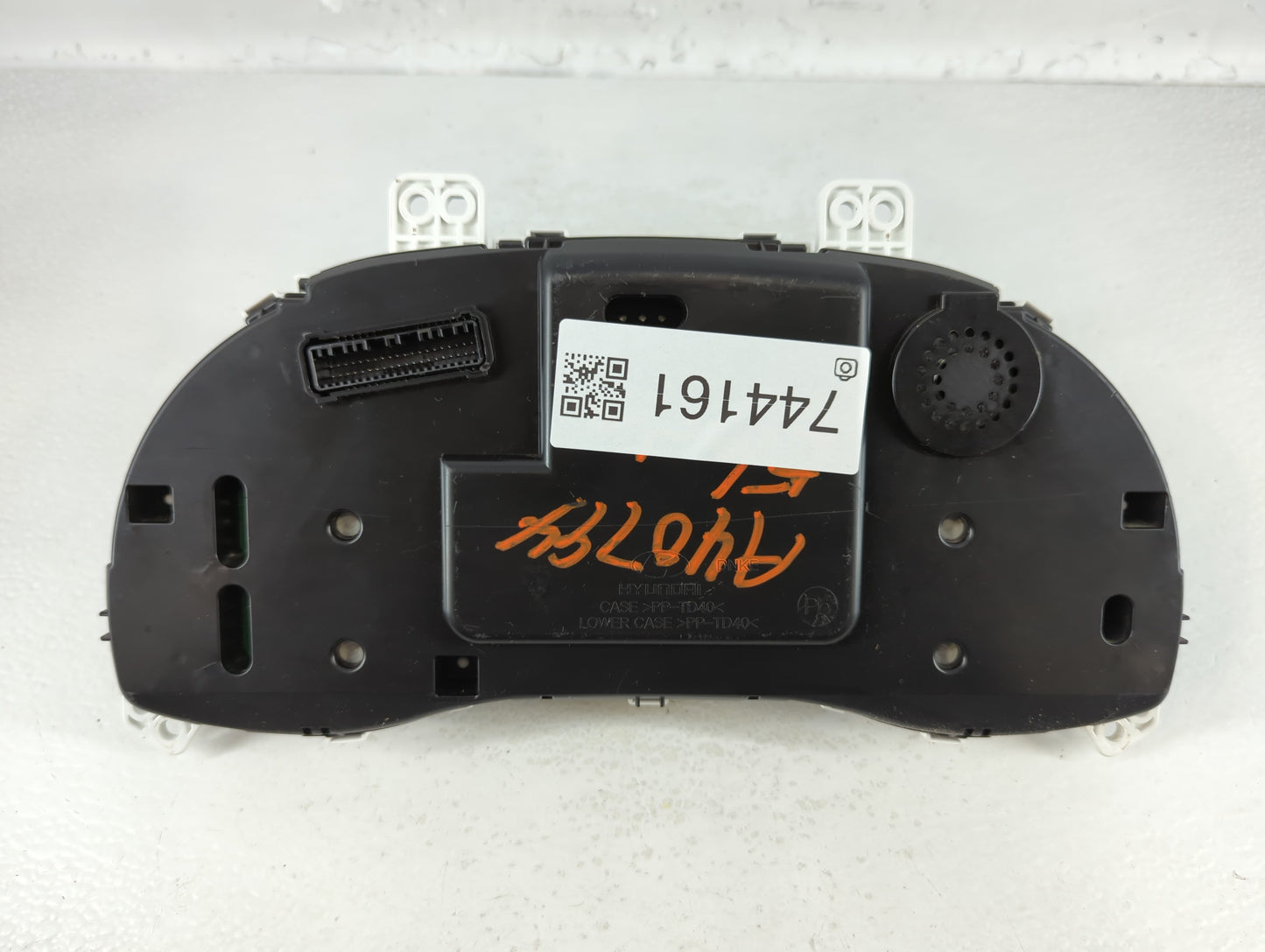 2017-2018 Hyundai Elantra Instrument Cluster Speedometer Gauges P/N:TN157590-14901H 94001-F3011 Fits Fits 2017 2018 OEM Used