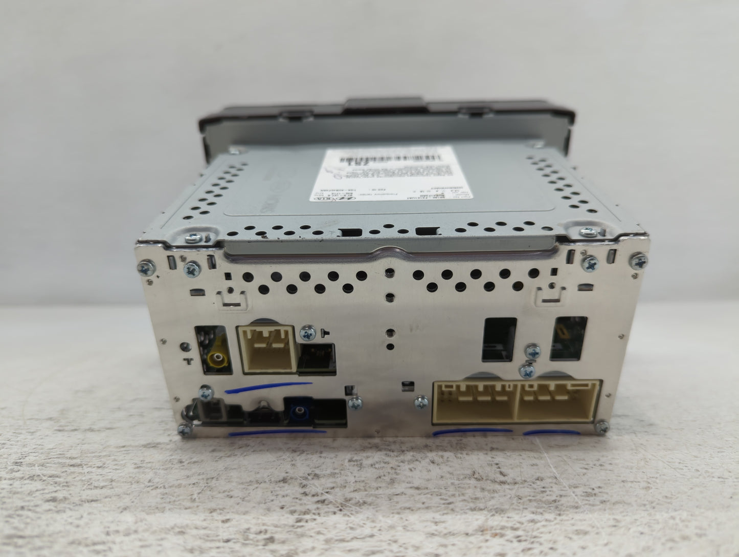 2017-2018 Hyundai Elantra Am Fm Cd Player Radio Receiver - Oemusedautoparts1.com