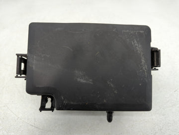 2018 Hyundai Elantra Fusebox Fuse Box Panel Relay Module P/N:VS91200F3535AA Fits OEM Used Auto Parts - Oemusedautoparts1.com