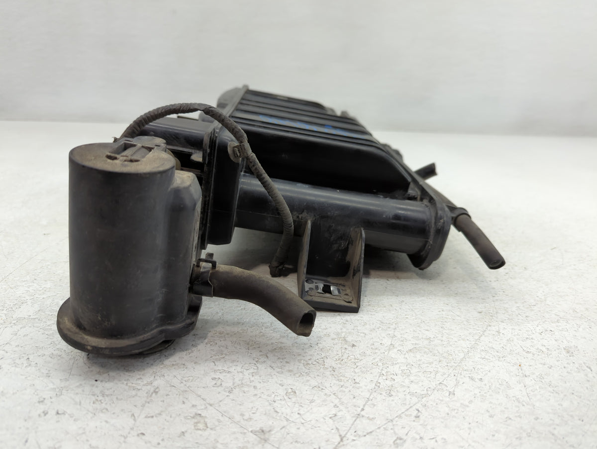 2018 Hyundai Elantra Fuel Vapor Charcoal Canister 748527 - Oemusedautoparts1.com