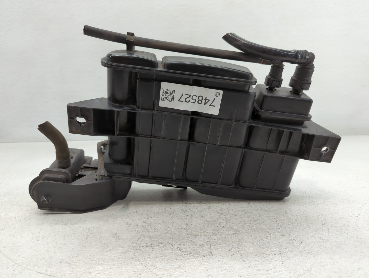 2018 Hyundai Elantra Fuel Vapor Charcoal Canister 748527 - Oemusedautoparts1.com