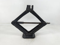 2018 Hyundai Elantra Spare Scissor Car Jack 748747 - Oemusedautoparts1.com