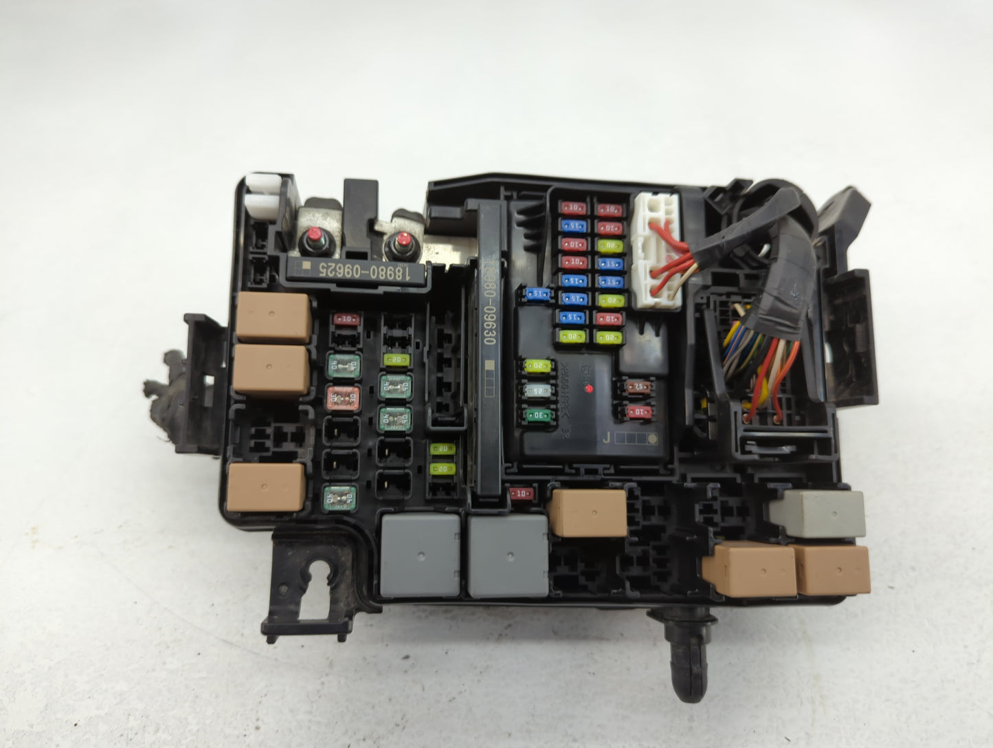 2018 Hyundai Elantra Fusebox Fuse Box Panel Relay Module P/N:91203 F2485A Fits OEM Used Auto Parts - Oemusedautoparts1.com