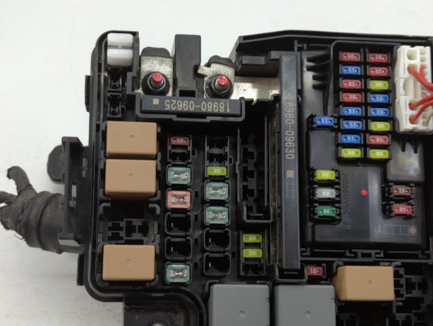2018 Hyundai Elantra Fusebox Fuse Box Panel Relay Module P/N:91203 F2485A Fits OEM Used Auto Parts - Oemusedautoparts1.com